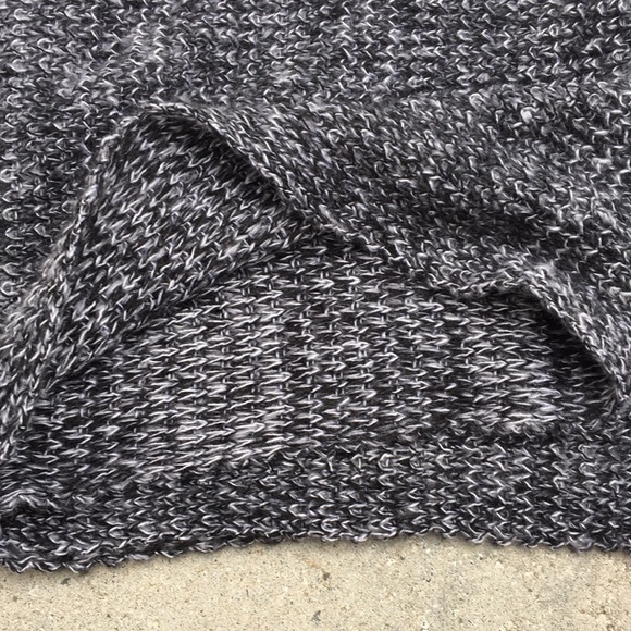 Garage infinity scarf - Picture 2 of 3